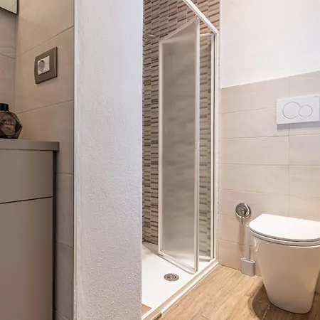 Giambellino Trilocale Accogliente Con Garage * 밀라노