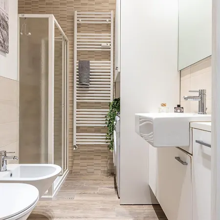 Giambellino Trilocale Accogliente Con Garage * 밀라노